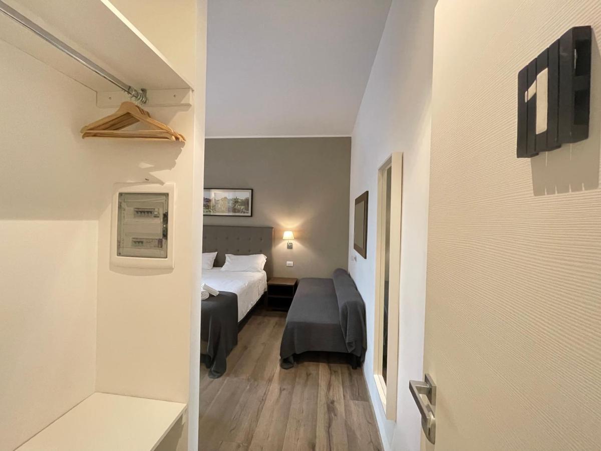 ローマ ビクトリー ルームズ Bed & Breakfast エクステリア 写真