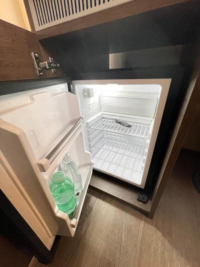 ローマ ビクトリー ルームズ Bed & Breakfast エクステリア 写真